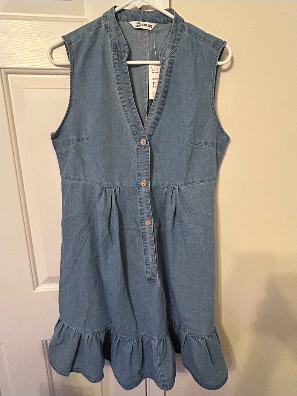 Women’s Sleeveless Light Blue Denim Dress